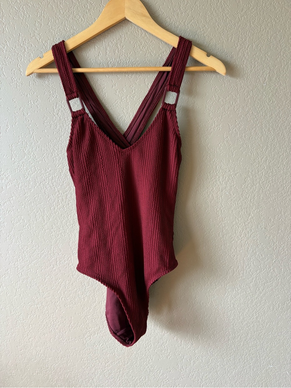 Old Navy Maroon One Piece Swimsuit Ribbed Size Medium
